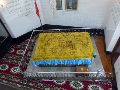 myan2215.jpg