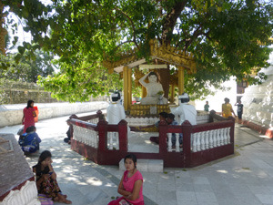 myan2222.jpg